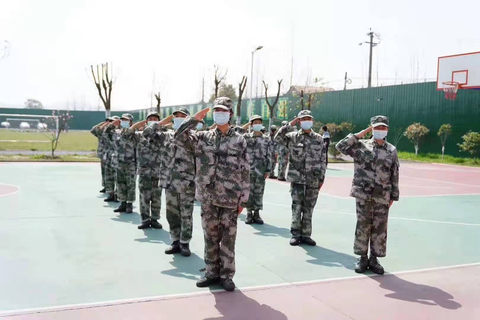 正苗启德学生军训