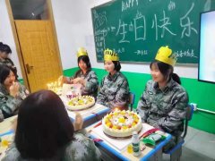   心理，文化，行为一体式教学，全方位成长