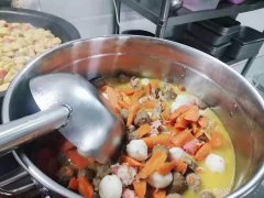 正苗启德特训学校火锅宴